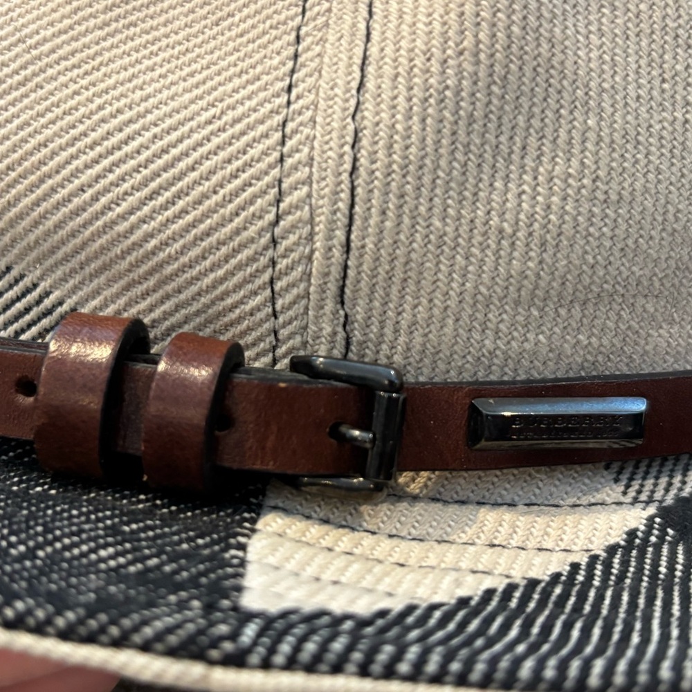 ❤️ Burberry Bucket Hat - Picture 3 of 12